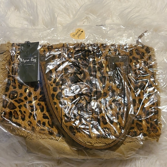 Myra Hairon leopard print tote - Picture 10 of 11